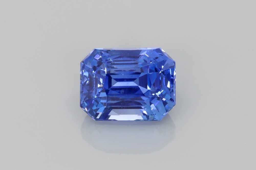 2.12ct Emerald Natural Sapphire (Colour Blue, Clarity Eye Clean, Cut Faceted)