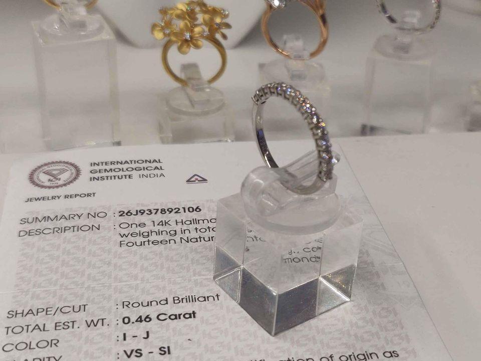 Alliancering i 14 KT Hvidguld med 0.46 CT Brillanter | MANICH