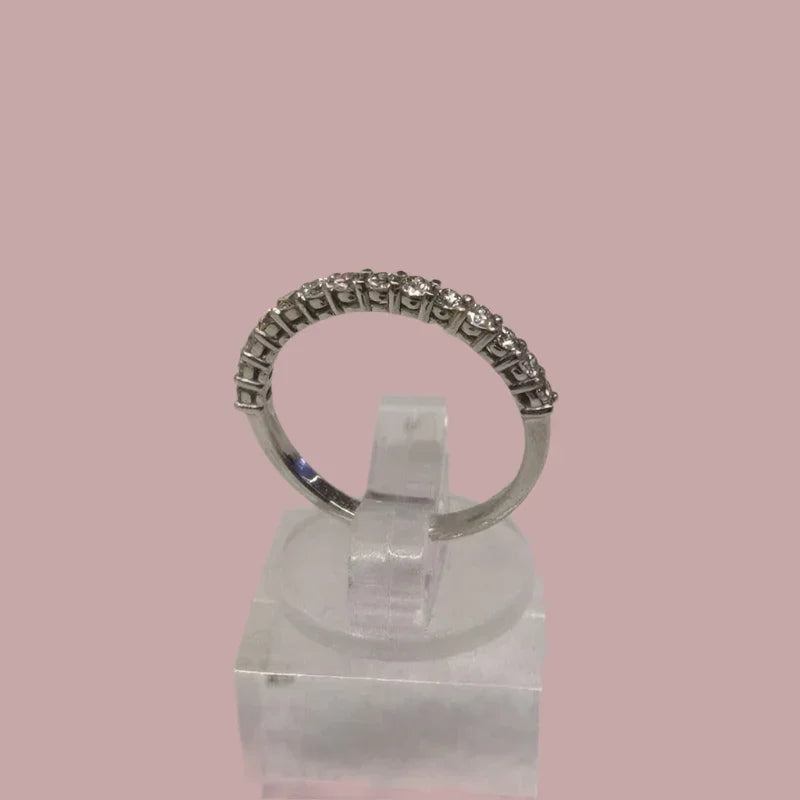 Alliancering i 14 KT Hvidguld med 0.46 CT Brillanter | MANICH