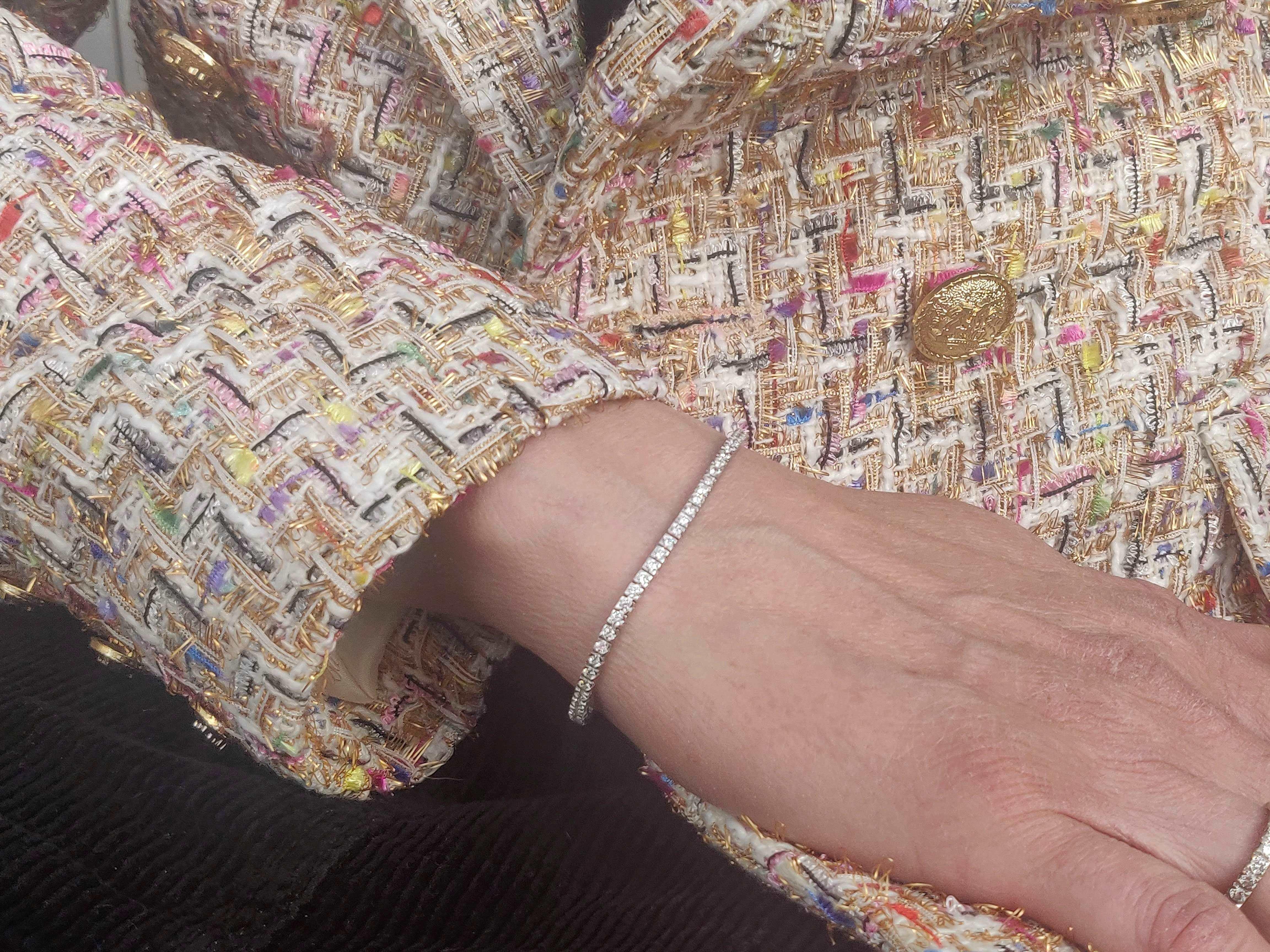 Tennisarmbånd på 3.0 carat F-G,VS-SI i 18K hvidguld