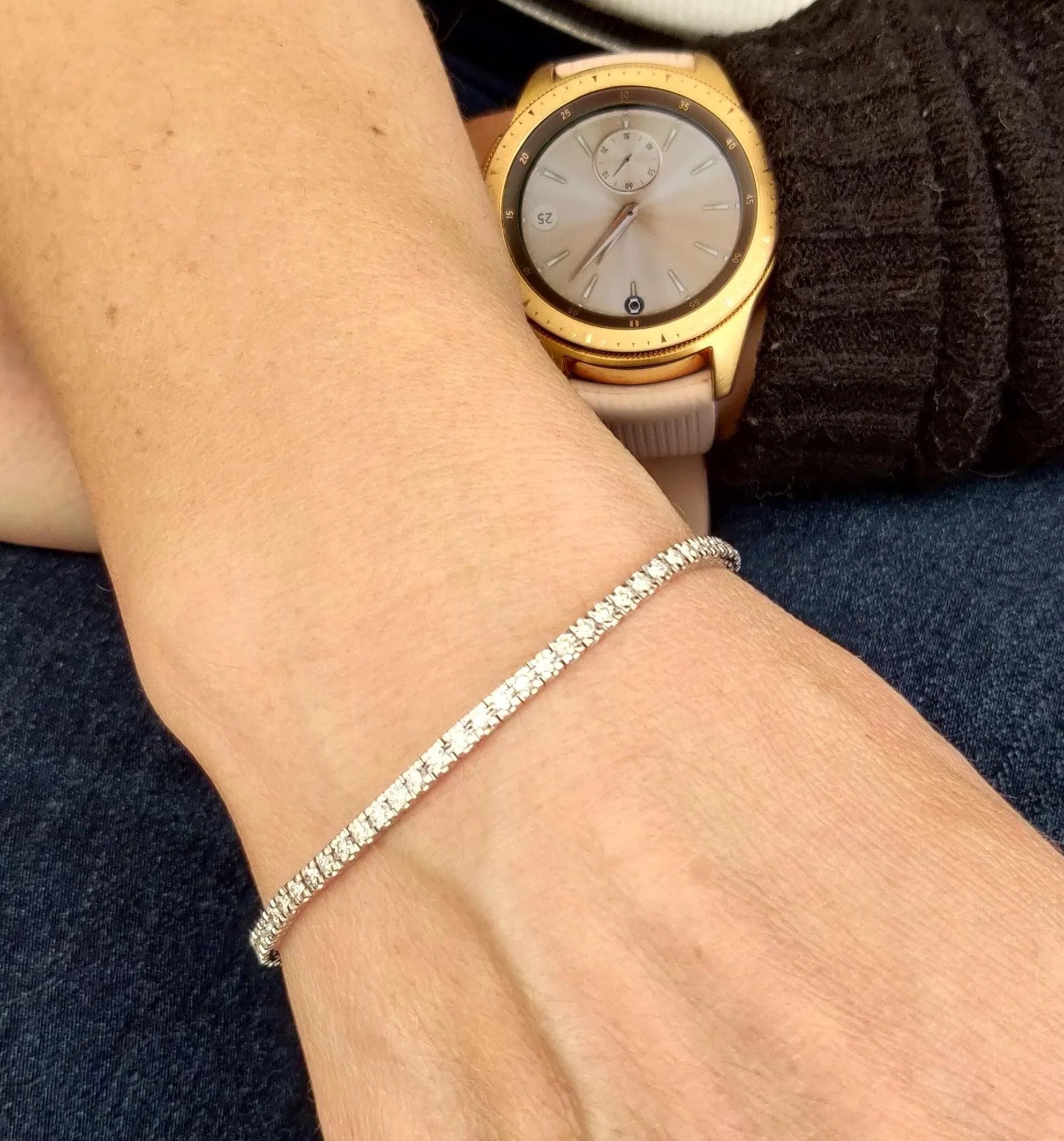 Tennisarmbånd på 2.5carat F-G,SI i 18K hvidguld