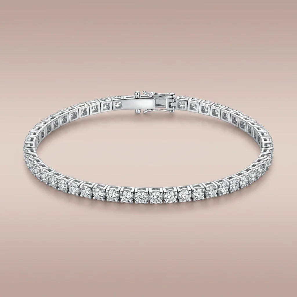 Tennisarmbånd med 4.0 ct brillantslebne diamanter i 18 karat hvidguld fra Manich Jewelry