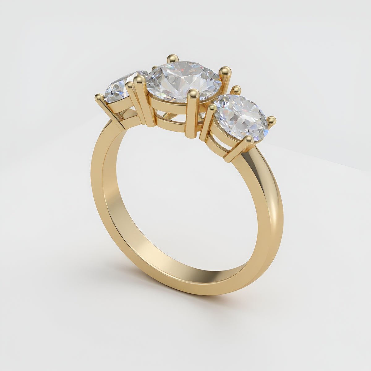 ZRG01 3-stens diamantring med runde lab-grown diamanter i 14 kt. gulguld, perspektiv