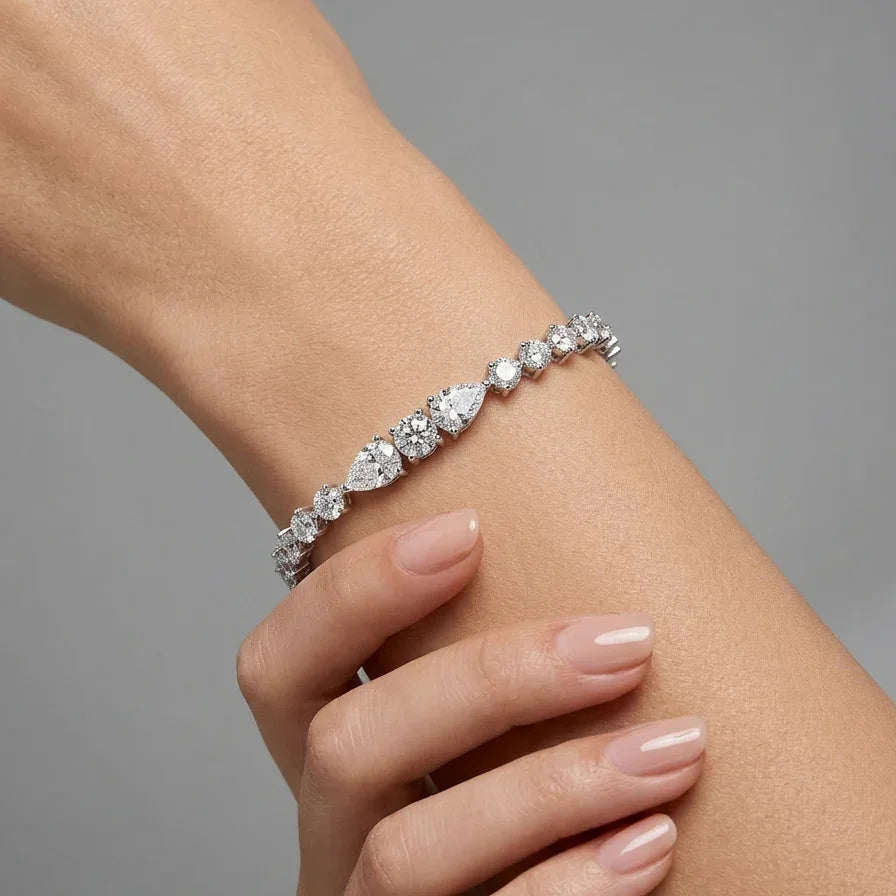 Tennisarmbånd med lab grown diamanter i round og pear cut i hvidguld på hånd – 5.32 ct diamant armbånd model BR-08