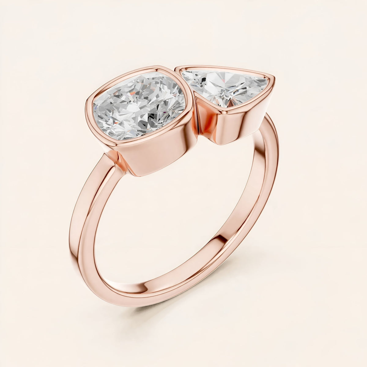 SBWR(27) Toi et Moi diamantring med cushion og trillion i 14 kt. rosaguld – perspektiv