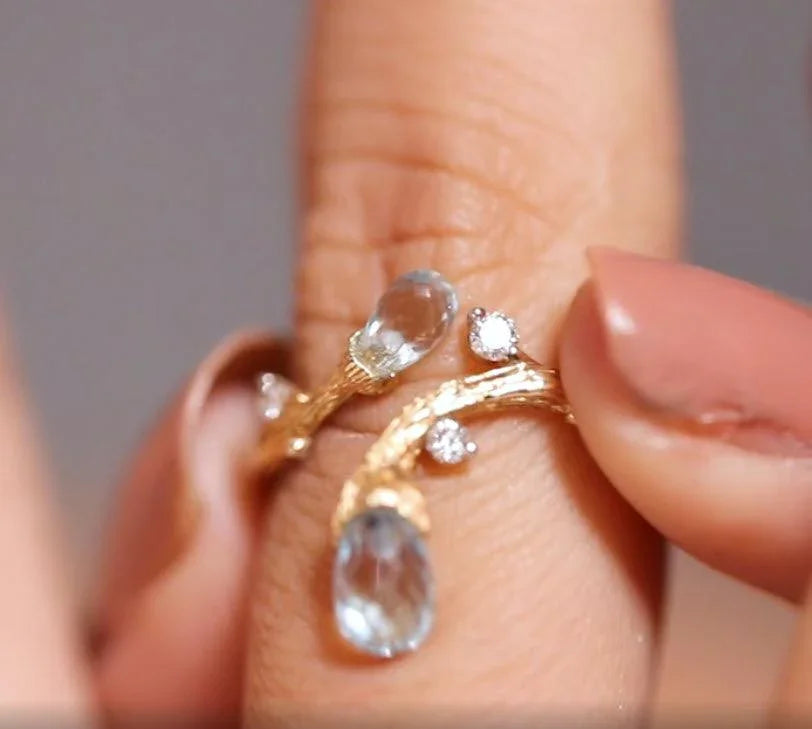 Topas-og diamantring i 14 karat gulguld 0.04 Ct. E-F,VVS.