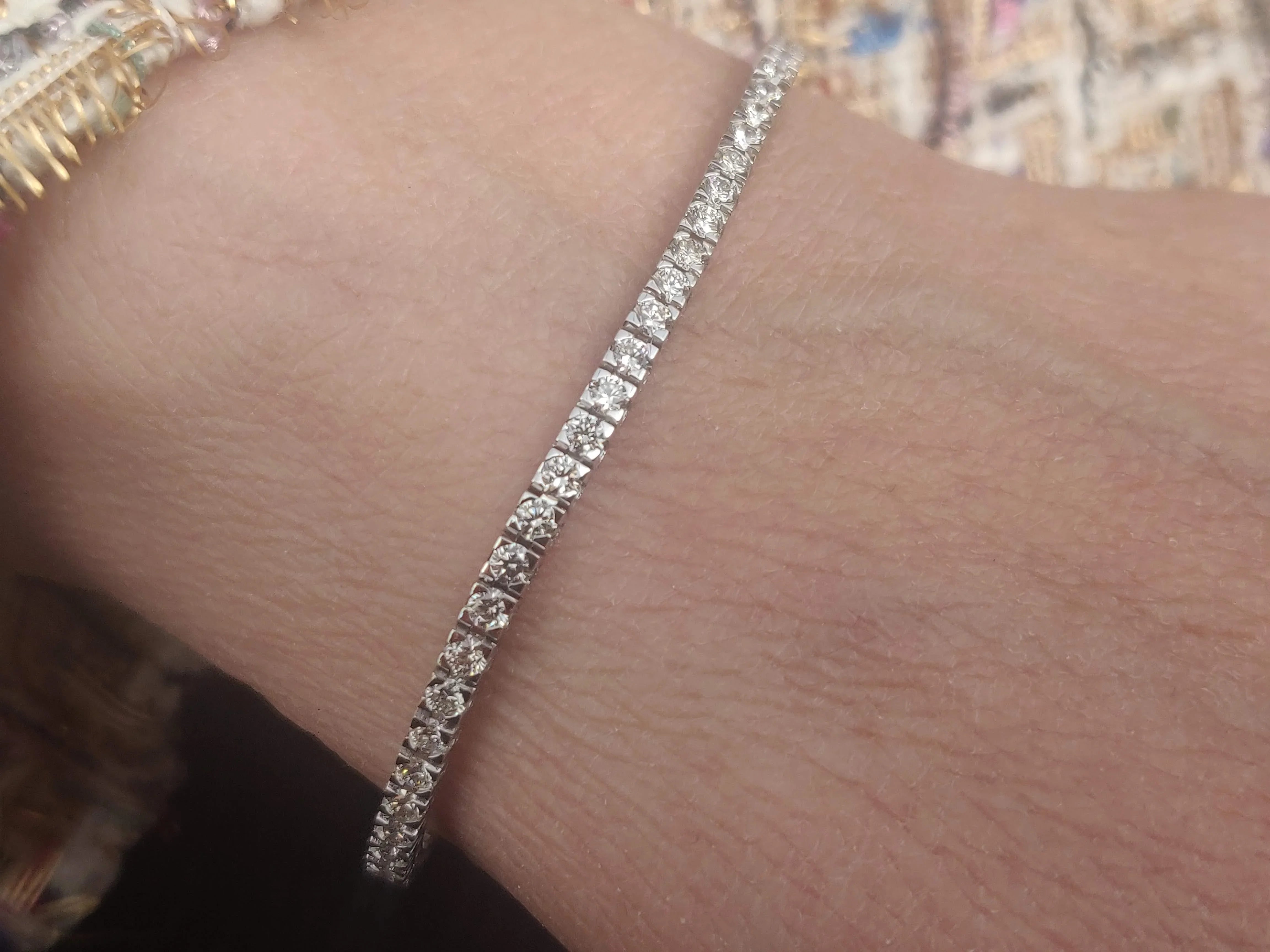 Tennisarmbånd på 3.0 carat F-G,VS-SI i 18K hvidguld