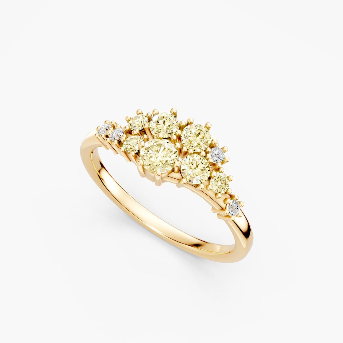 ZRGM048 klyngering i gulguld set fra siden med gule Fancy Intense Yellow diamanter