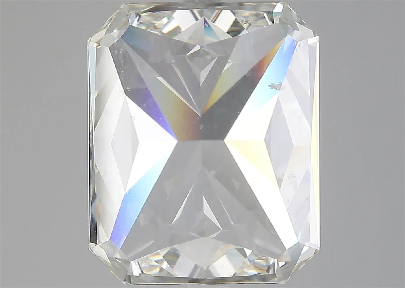 11.31 CT Radiant Diamant - L Farve, SI2 Klarhed, GIA | MANICH