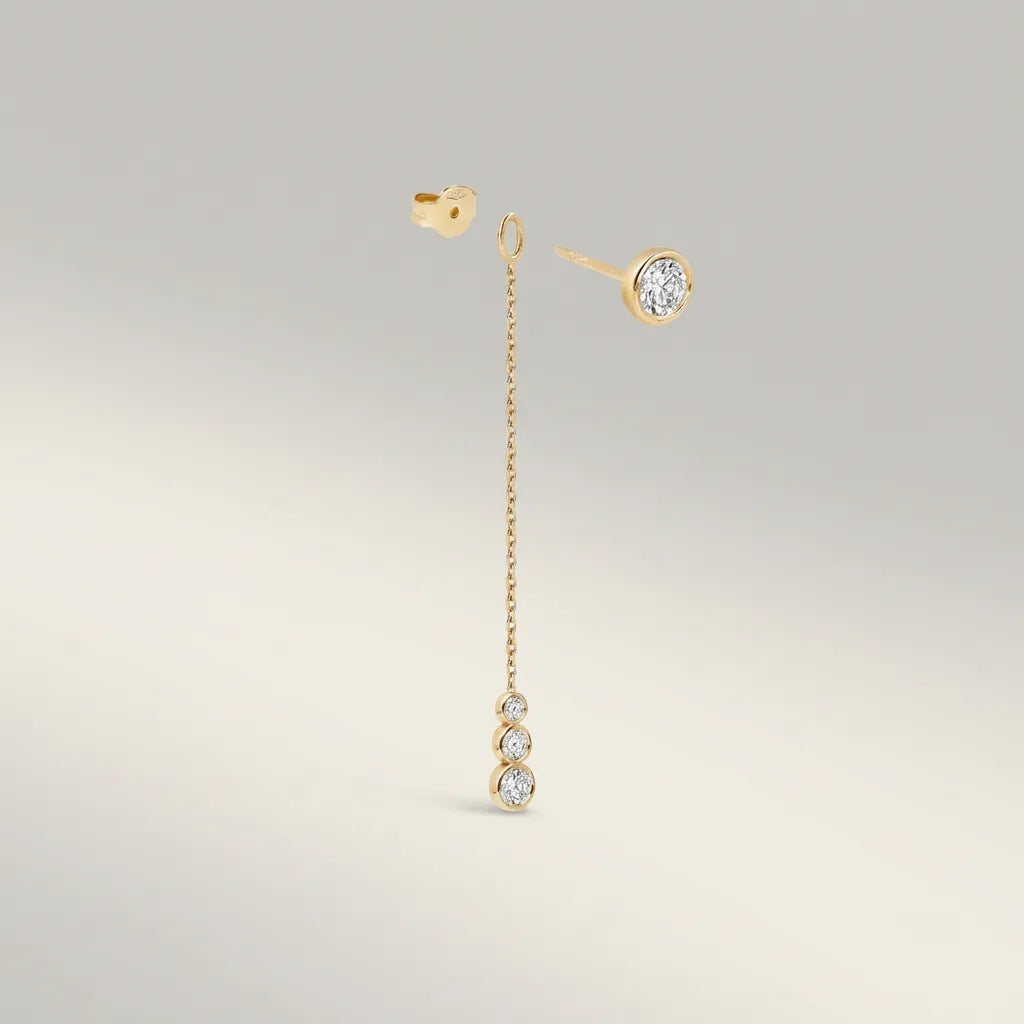 Kæde Øreringe med Tre Dråber i 14 karat guld – lab grown diamanter, lang kæde med tre faldende brillanter