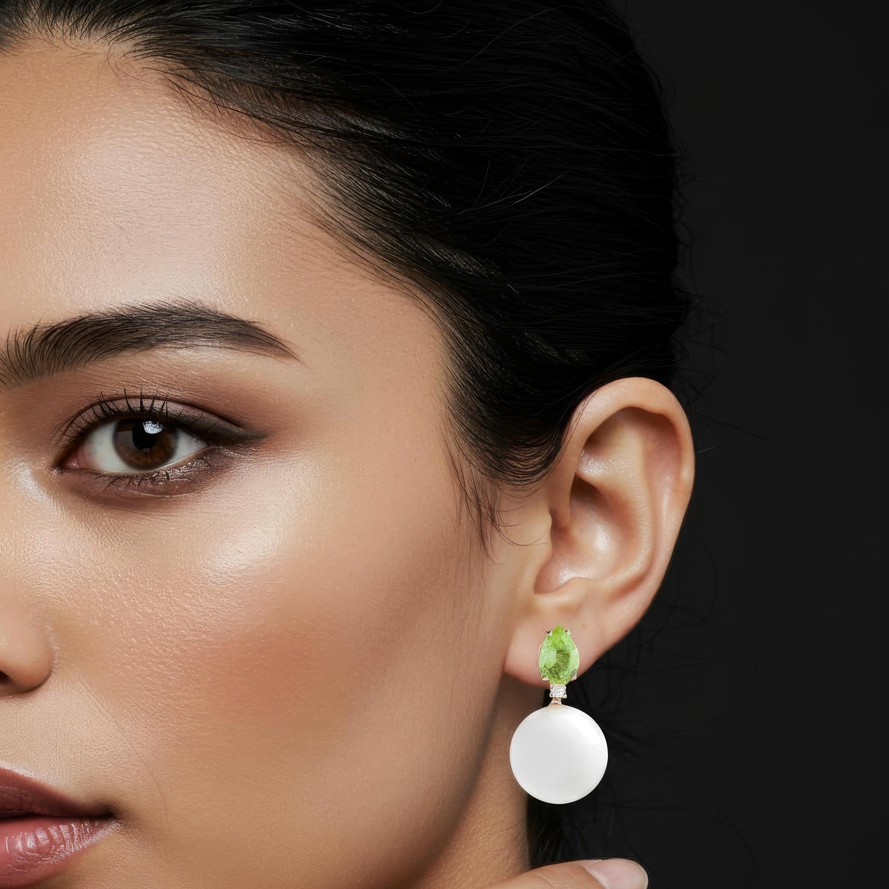 Ædelstens øreringe med Peridot, hvid agat og diamanter