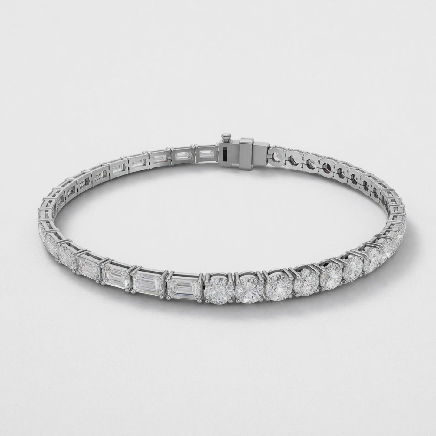 Manich Jewelry tennisarmbånd med 8,10 karat lab grown diamanter i D-F farve og VVS-VS klarhed — sat i hvidguld.