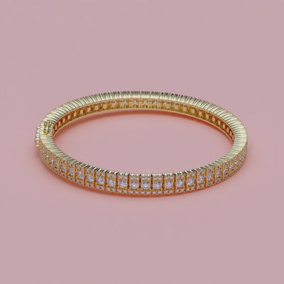 Video af tennisarmbånd i 18 kt gulguld med 5,50 ct brillanter