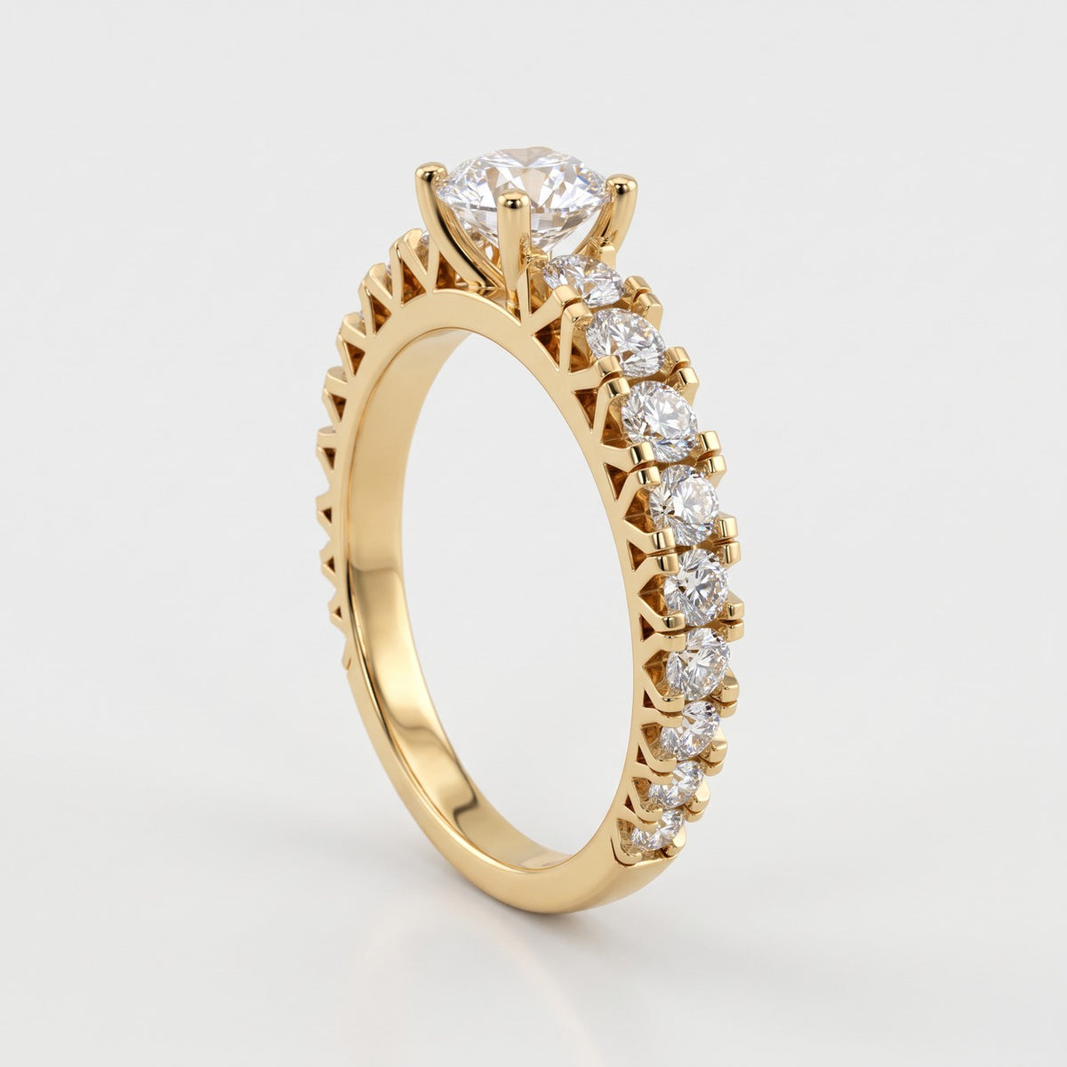 ZSY3 diamantring i gulguld set fra siden med fransk fatning
